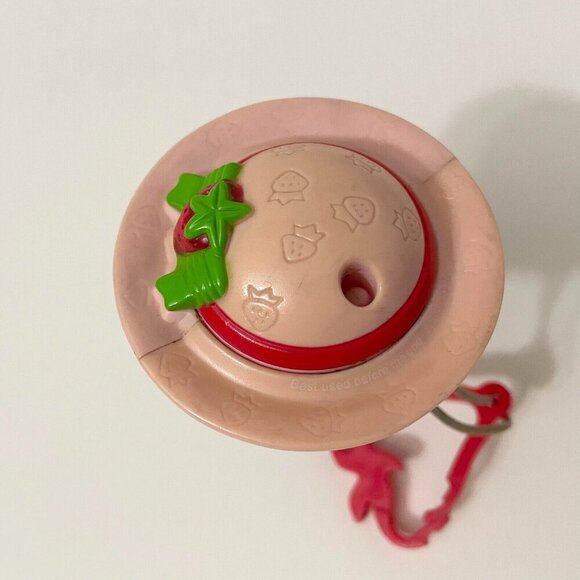 Clip On Plastic Strawberry Shortcake Figure Toy - Picture 7 of 15
